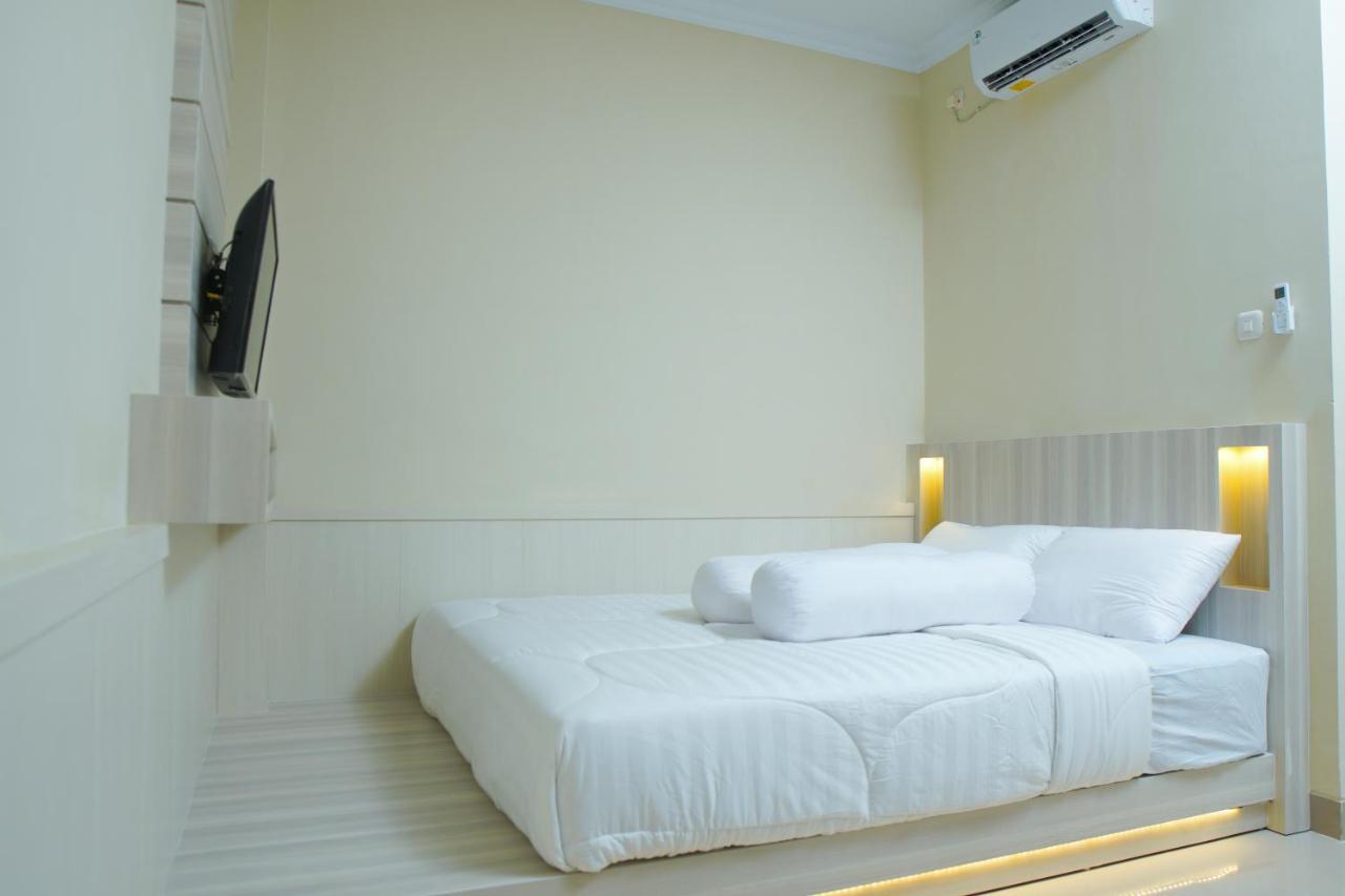 Kost Eksklusif Teduh Hostel Salakan ภายนอก รูปภาพ