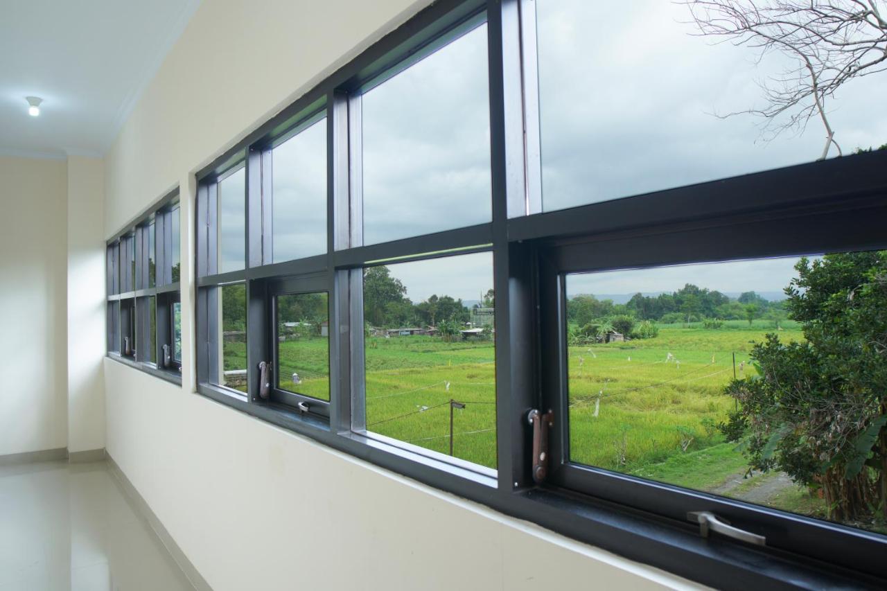 Kost Eksklusif Teduh Hostel Salakan ภายนอก รูปภาพ